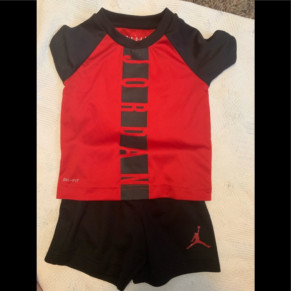 Jordan 2T shorts set